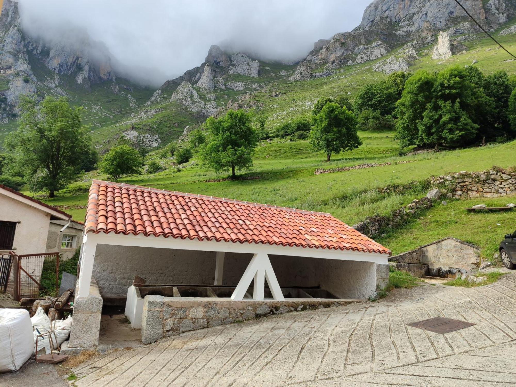 Villa La Casina De Tielve De Cabrales Dentro Del Parque Nacional Picos De Europa Extérieur photo